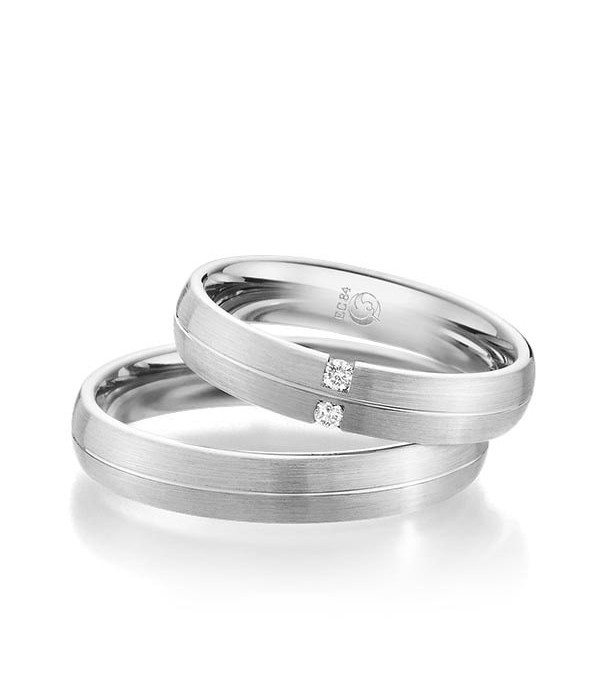 Alianzas de boda en oro blanco con acabado mate y dos diamantes pequeños - Alianzas de boda - 

