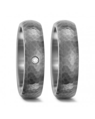 Anillos para la boda hechos de titanio con un diamante en el anillo de la mujer - Alianzas de boda - 

