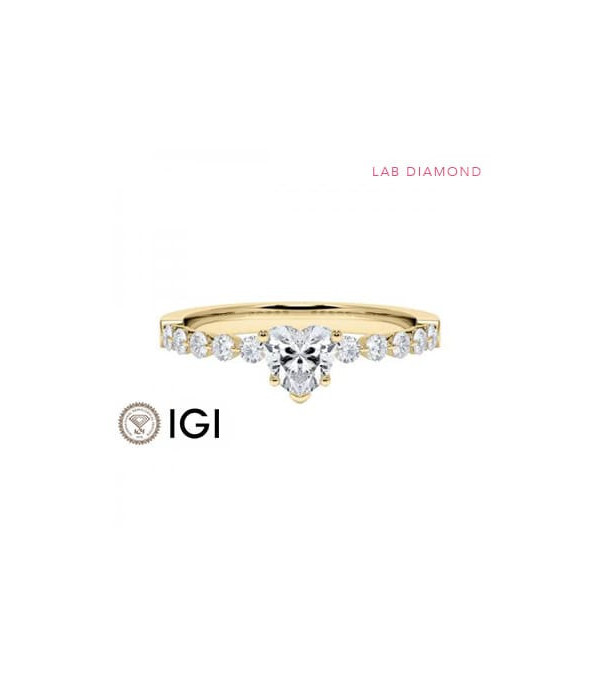 Anillo de compromiso con diamante artificial en Madrid | Staring