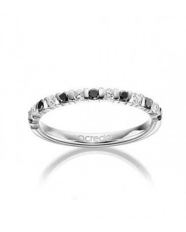 Anillo de oro o platino con diamantes negros | Staring