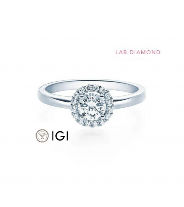 Uno de los mejores anillos de compromiso con diamantes en oro blanco