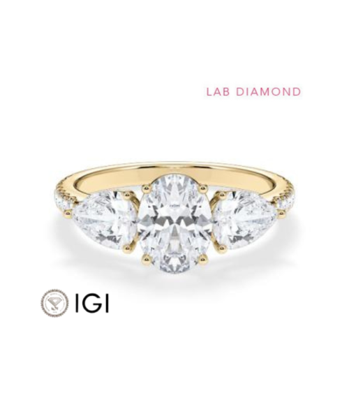 Anillo de compromiso de oro o platino con distintos cortes de diamante | Staring