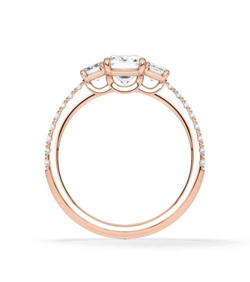 Pink gold engagement ring with various diamond cuts | Starring