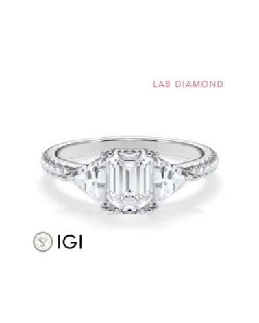 Anillo de pedidad en oro blanco o platino con distintos cortes de diamante | Staring