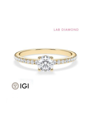 Pavé engagement rings with ethical lab-grown diamonds