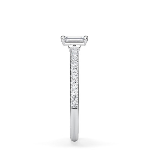 Pavé engagement rings with lab-grown diamonds | Emerald-cut | Staring